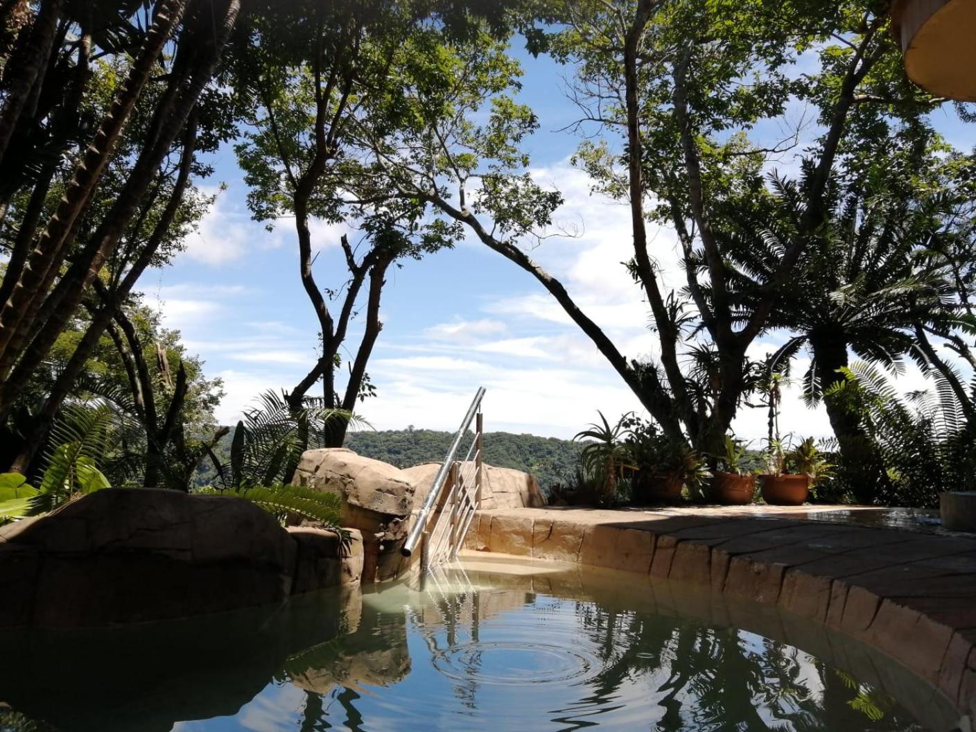 Ammazulu African Palace Kloof Ngoại thất bức ảnh