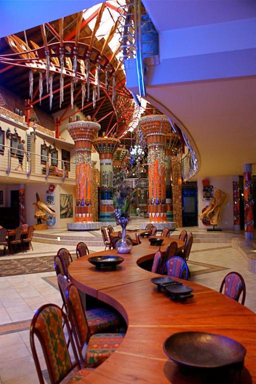 Ammazulu African Palace Kloof Ngoại thất bức ảnh